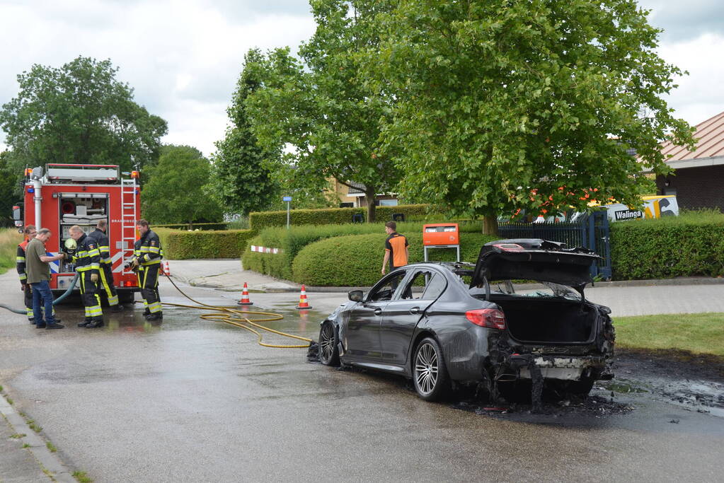 BMW volledig uitgebrand