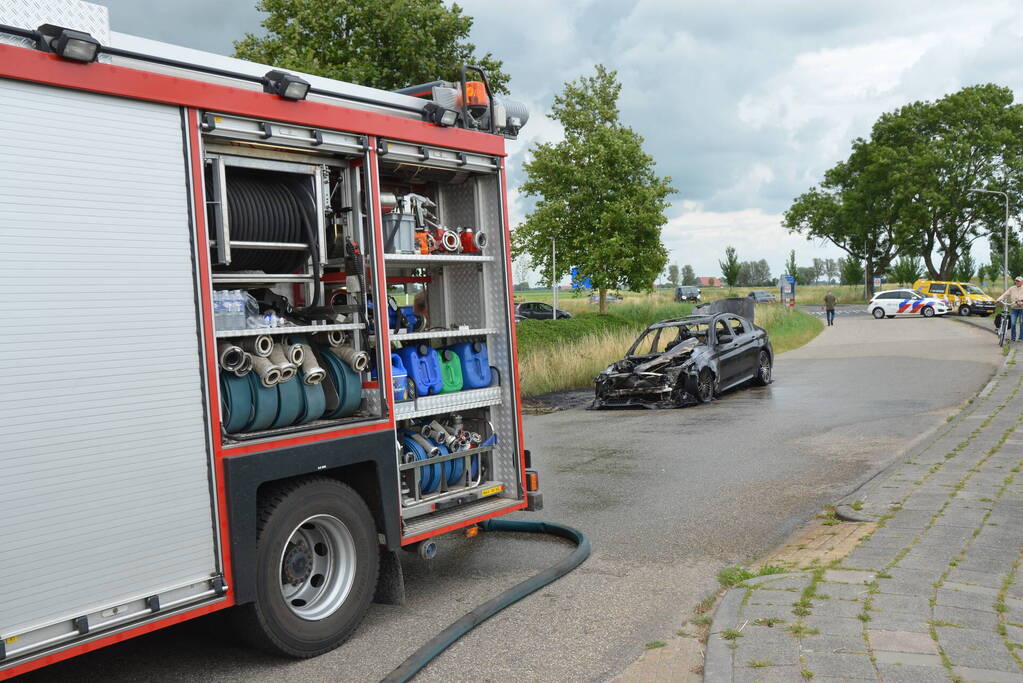 BMW volledig uitgebrand