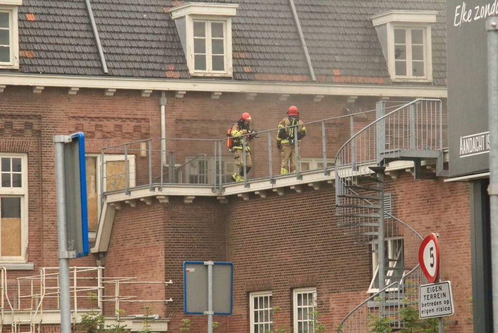 Veel rook bij brand in leegstaand pand