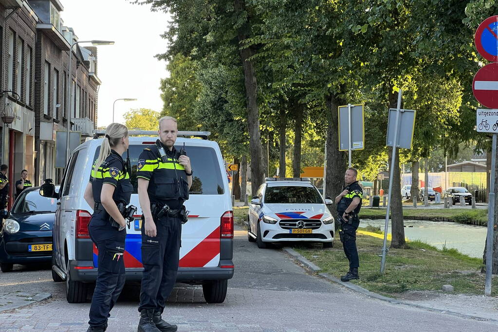 Steekpartij in woonwijk