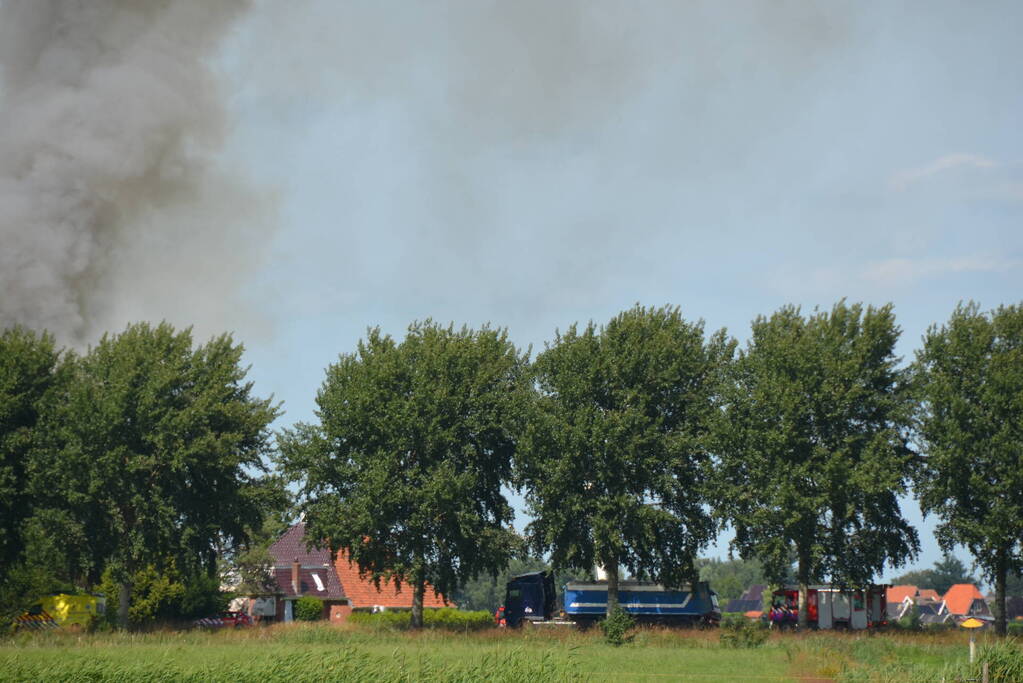 Boerderij volledig in brand