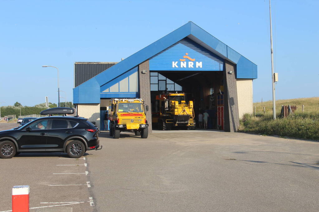 Twee kanoërs teruggevonden op zee