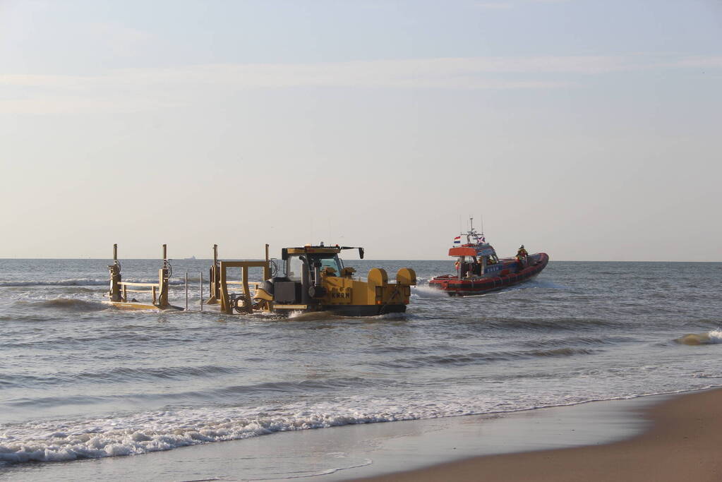 Twee kanoërs teruggevonden op zee