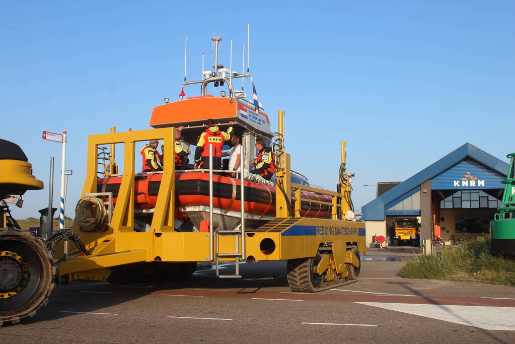 Twee kanoërs teruggevonden op zee