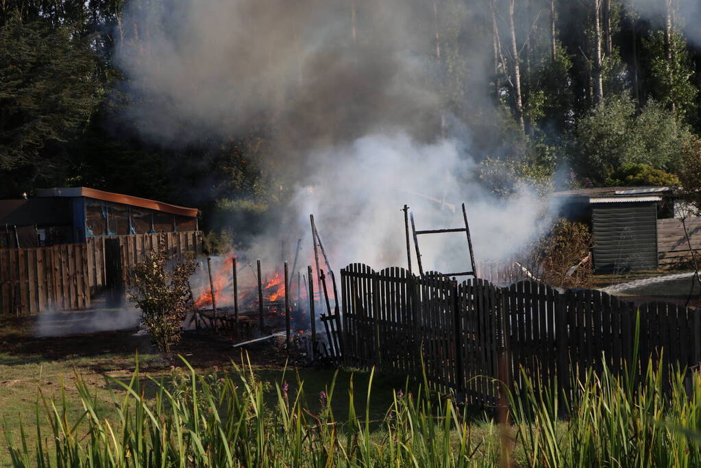 Uitslaande brand in caravan