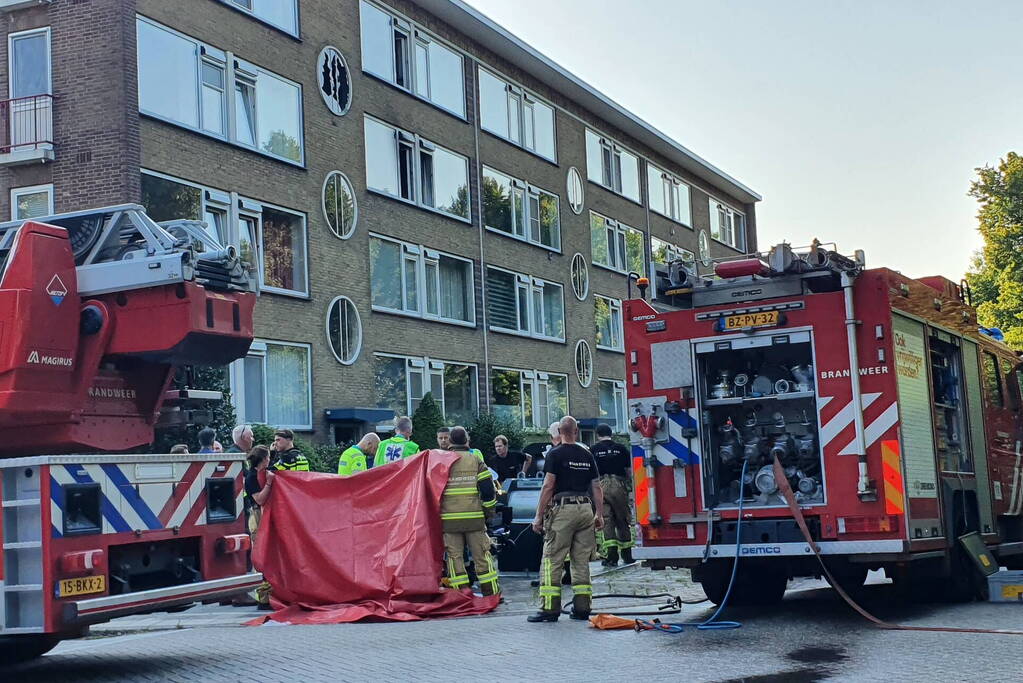 Persoon gewond bij brand in flat