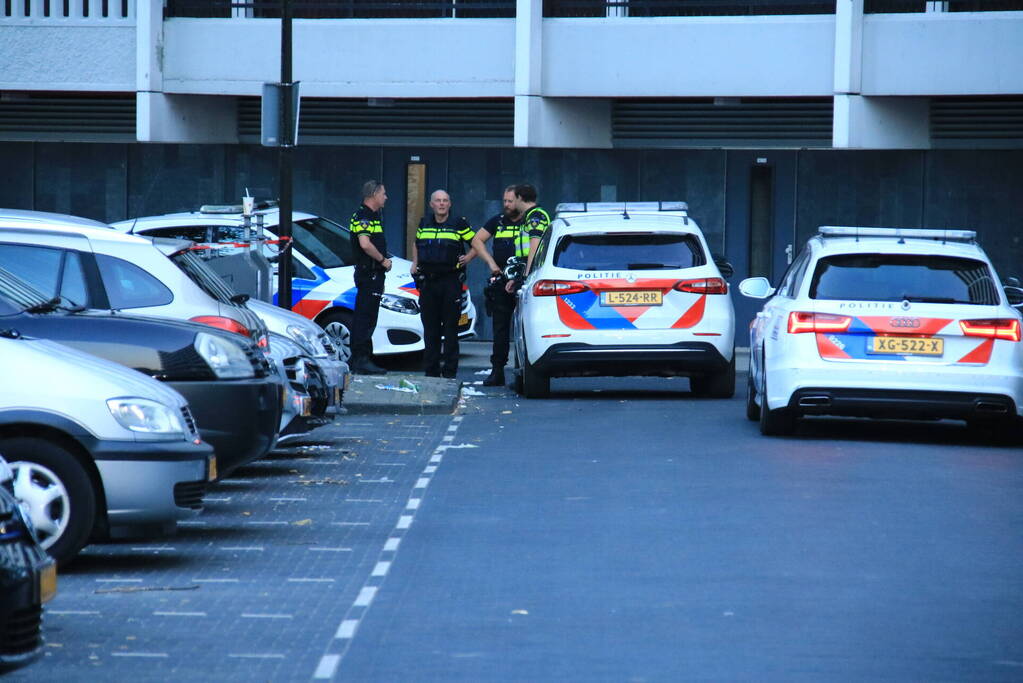 Politie onderzoekt schietpartij op straat