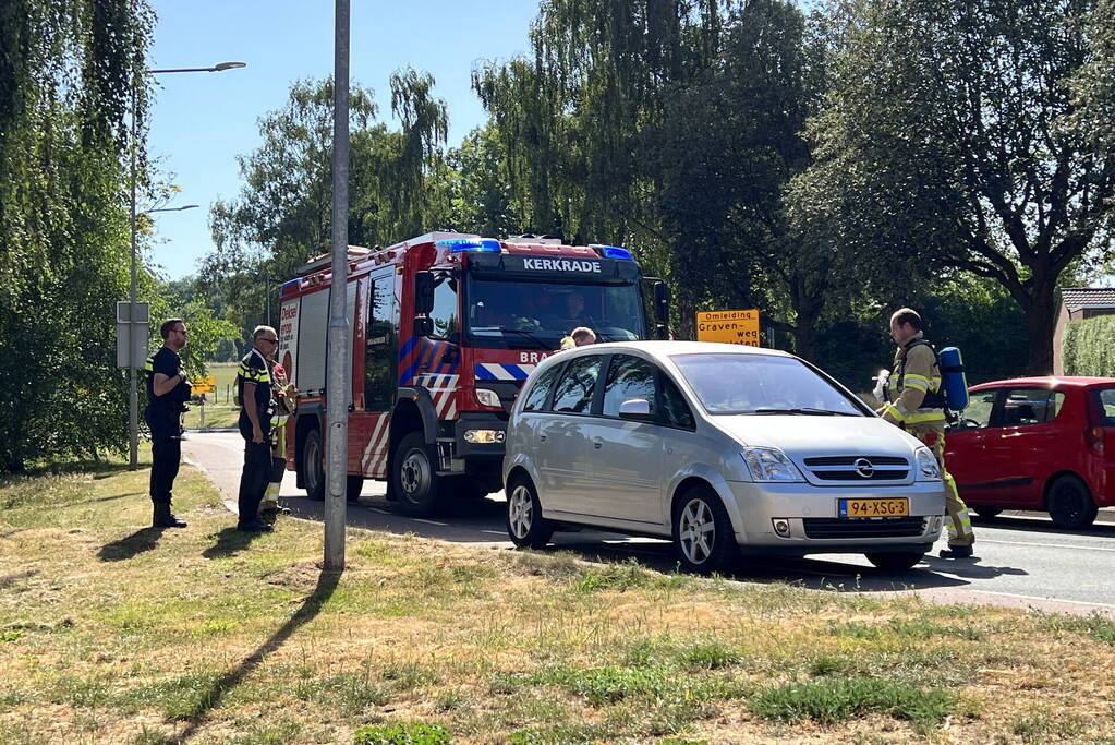 Overhitte auto gecontroleerd door brandweer