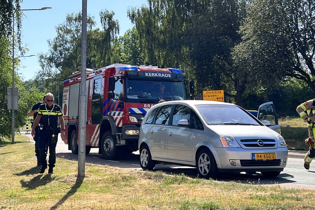 Overhitte auto gecontroleerd door brandweer