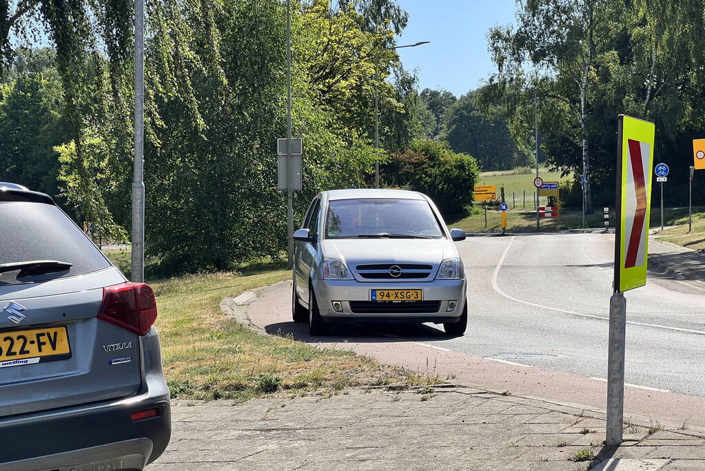 Overhitte auto gecontroleerd door brandweer