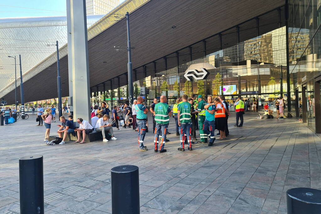 Trein verkeer stil gelegd door grote stroomstoring