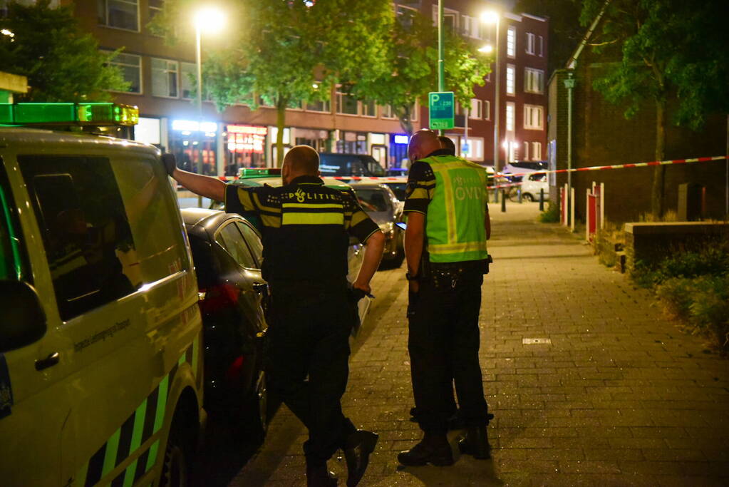 Woning beschoten en explosief aangetroffen