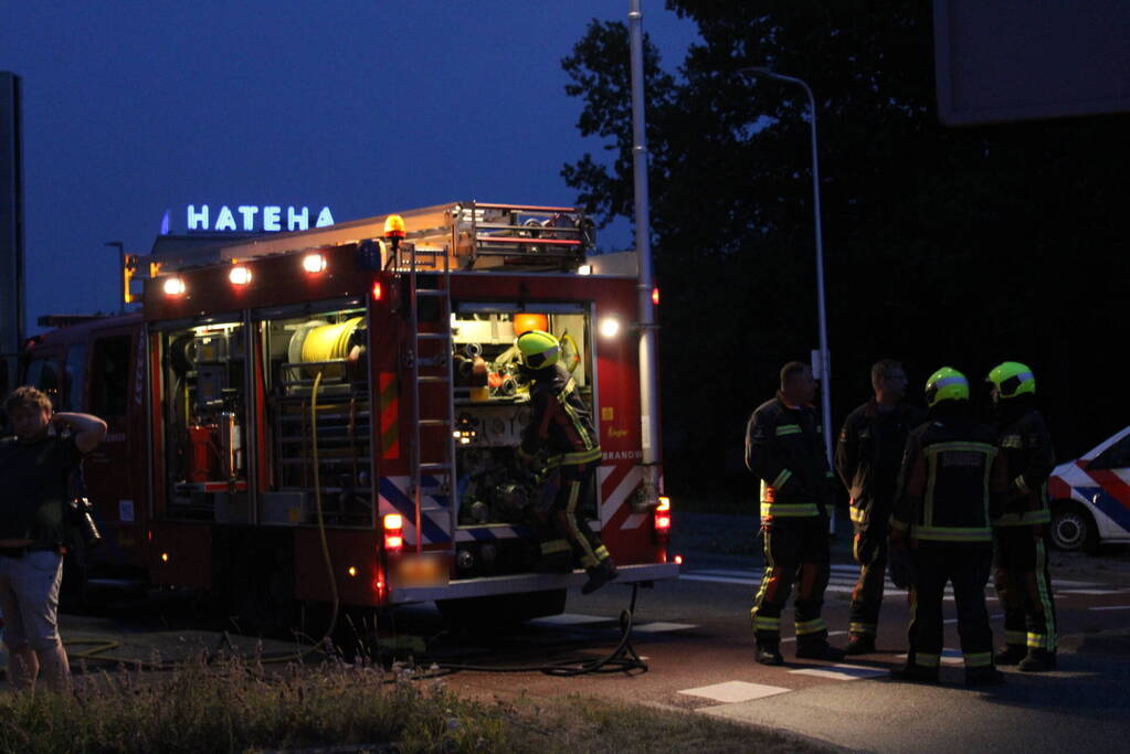 Vluchtauto crasht tijdens achtervolging