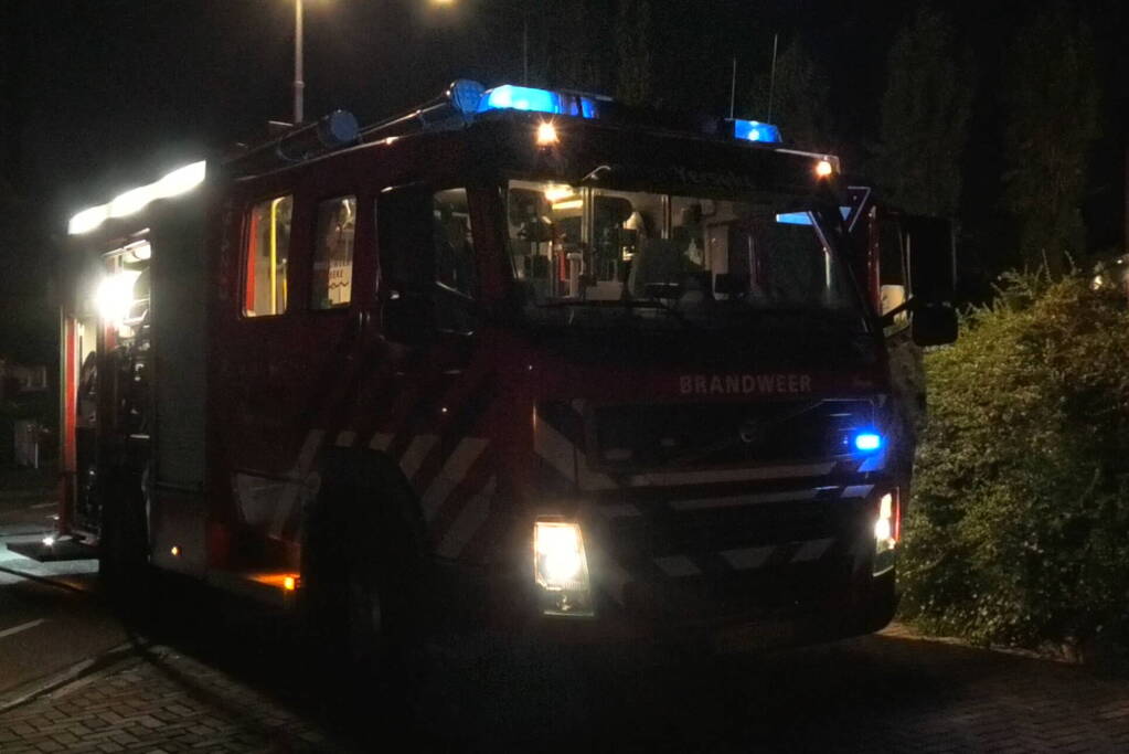 Brand in schuur snel onder controle