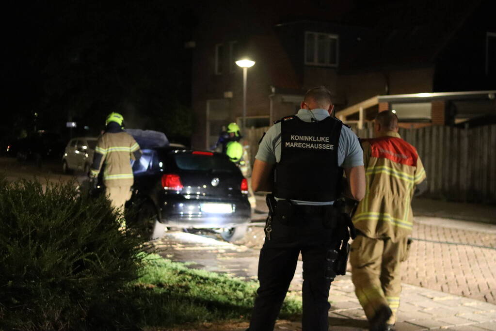 Auto verwoest vanwege brand