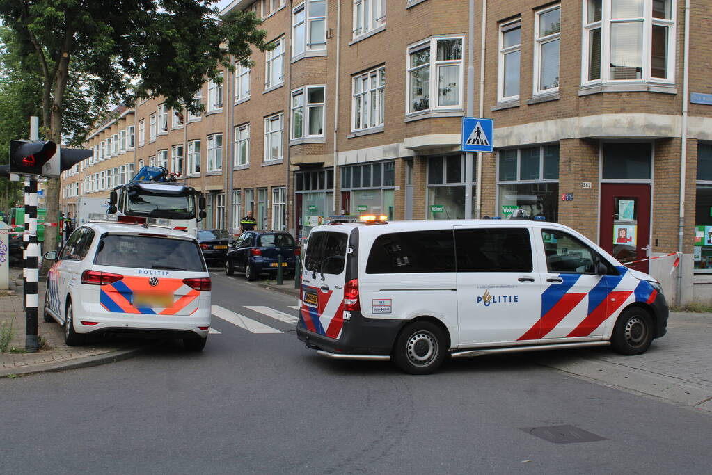 Dode vrouw en zwaargewonde man gevonden