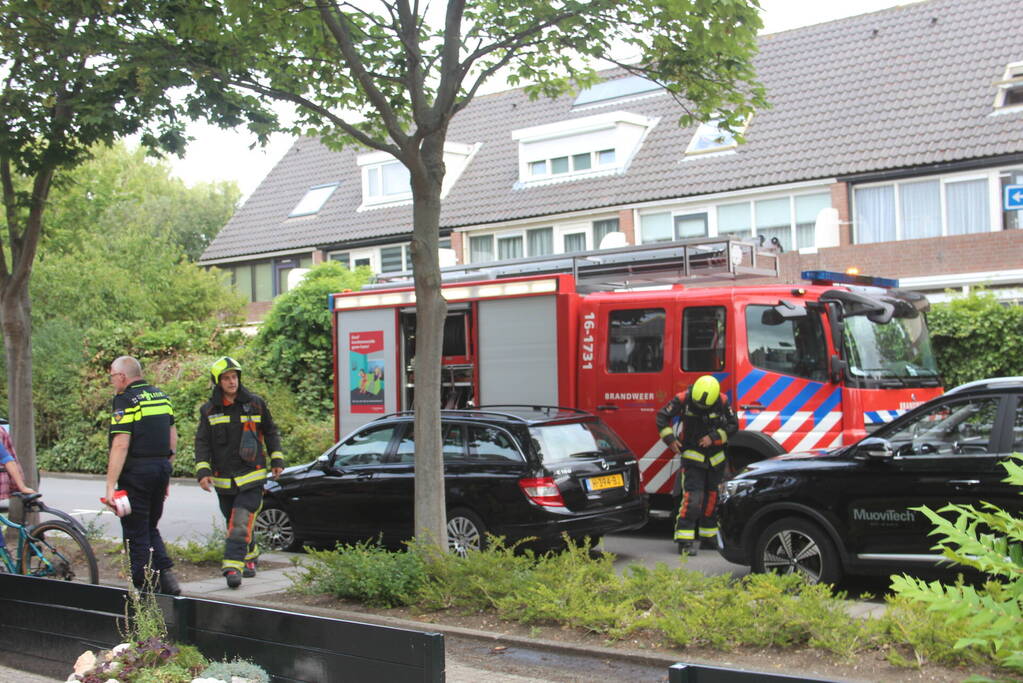 Veel rook bij brand in kruipruimte van woning
