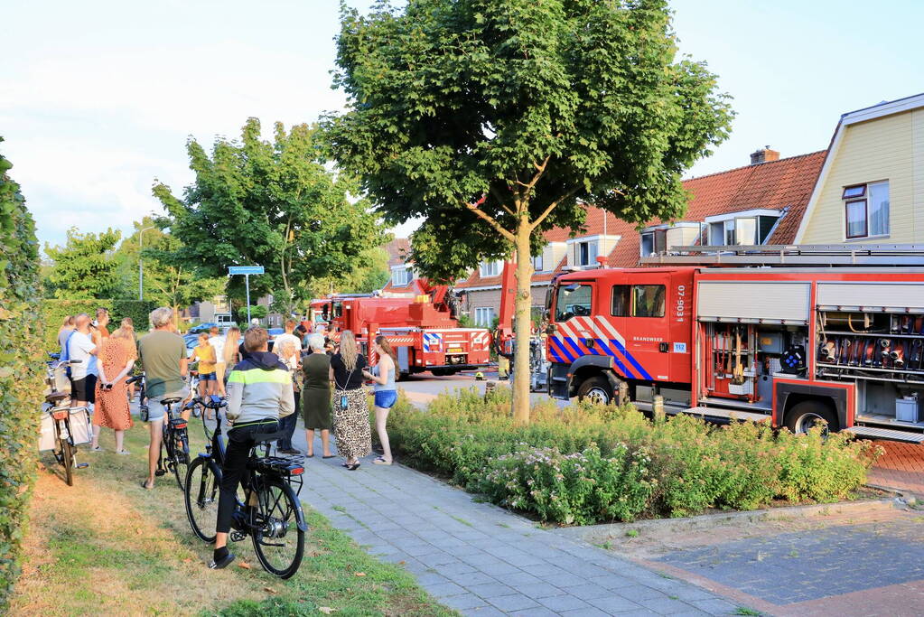 Hevige brand in slaapkamer van woning