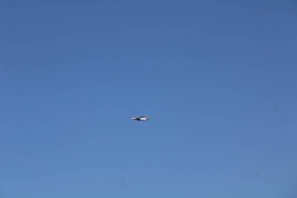 Groep jongeren uit het water gered