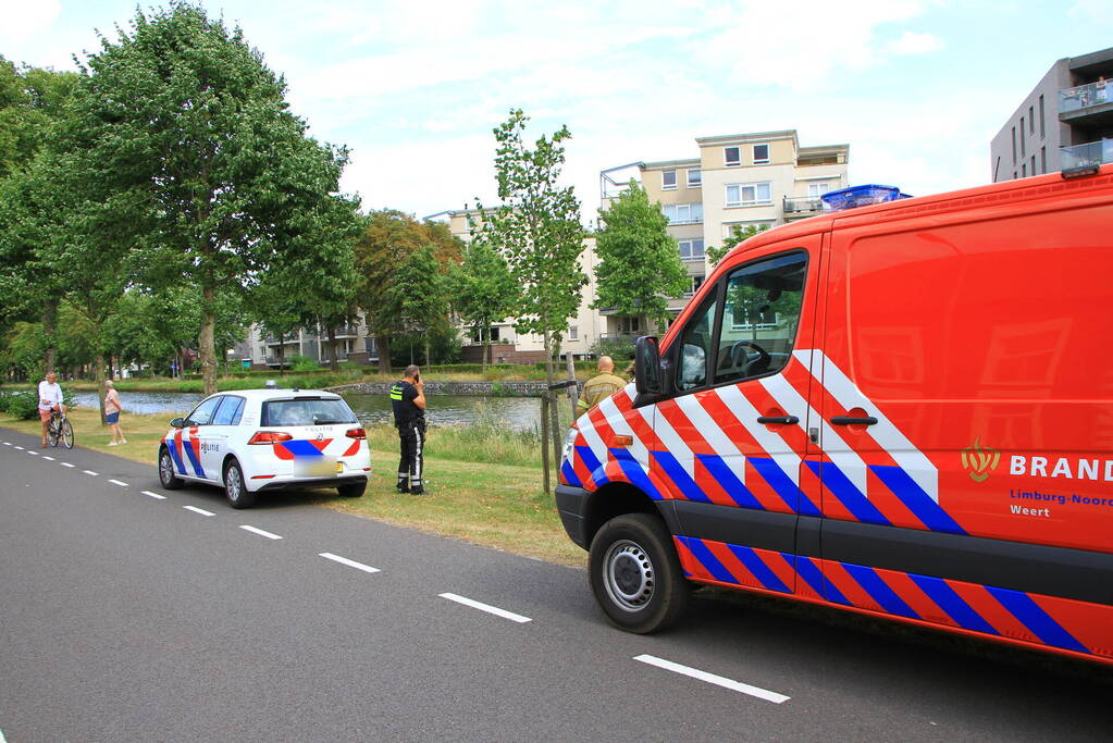 Persoon valt in de Zuid-Willemsvaart