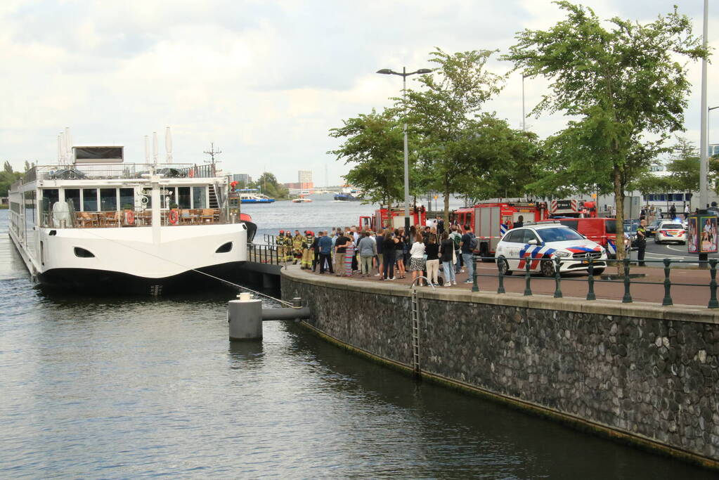 Cruiseschip ontruimd vanwege brand