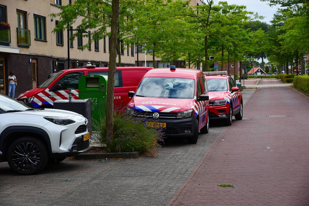 Kogelgat en mogelijke explosie bij woning