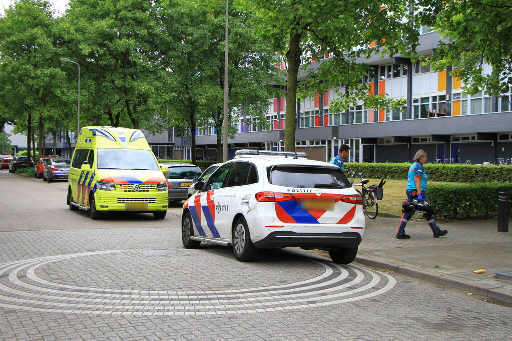 Persoon gewond na val in woning