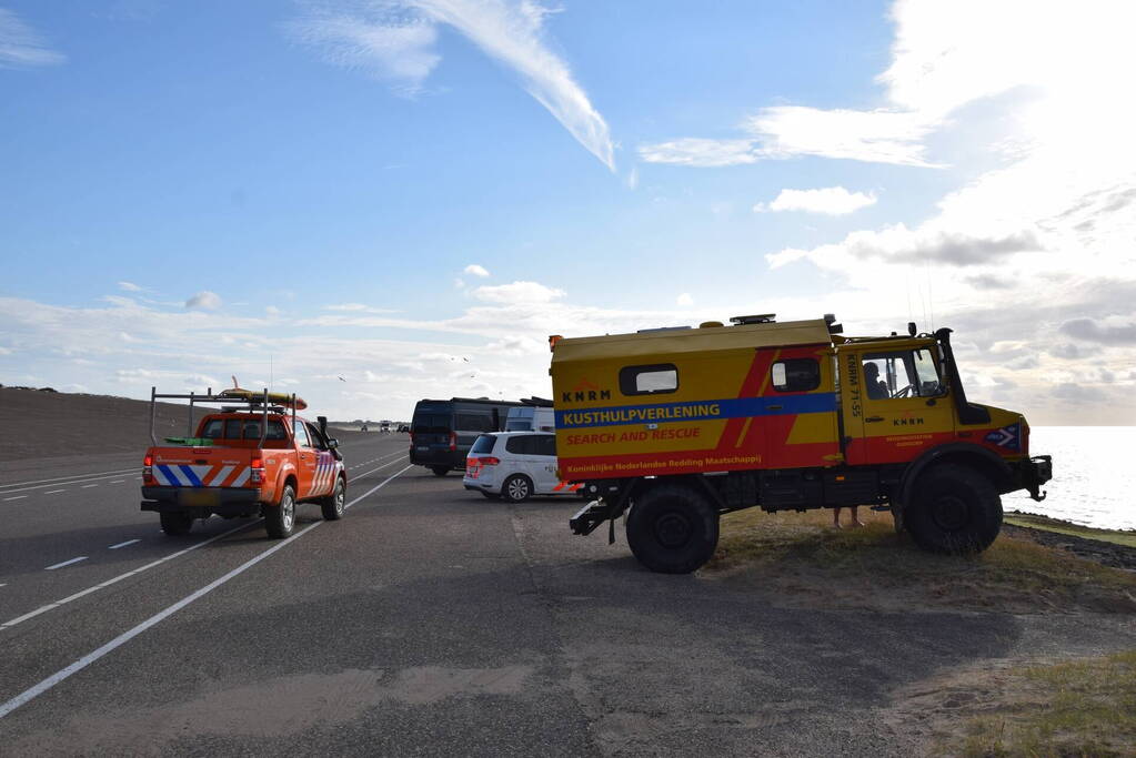 Kiter uit Noordzee gered na botsing