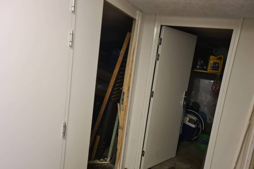 Onderzoek naar vreemde lucht in flat