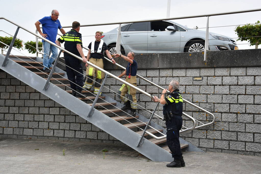 Brandweer inzet na zink gevaar schip