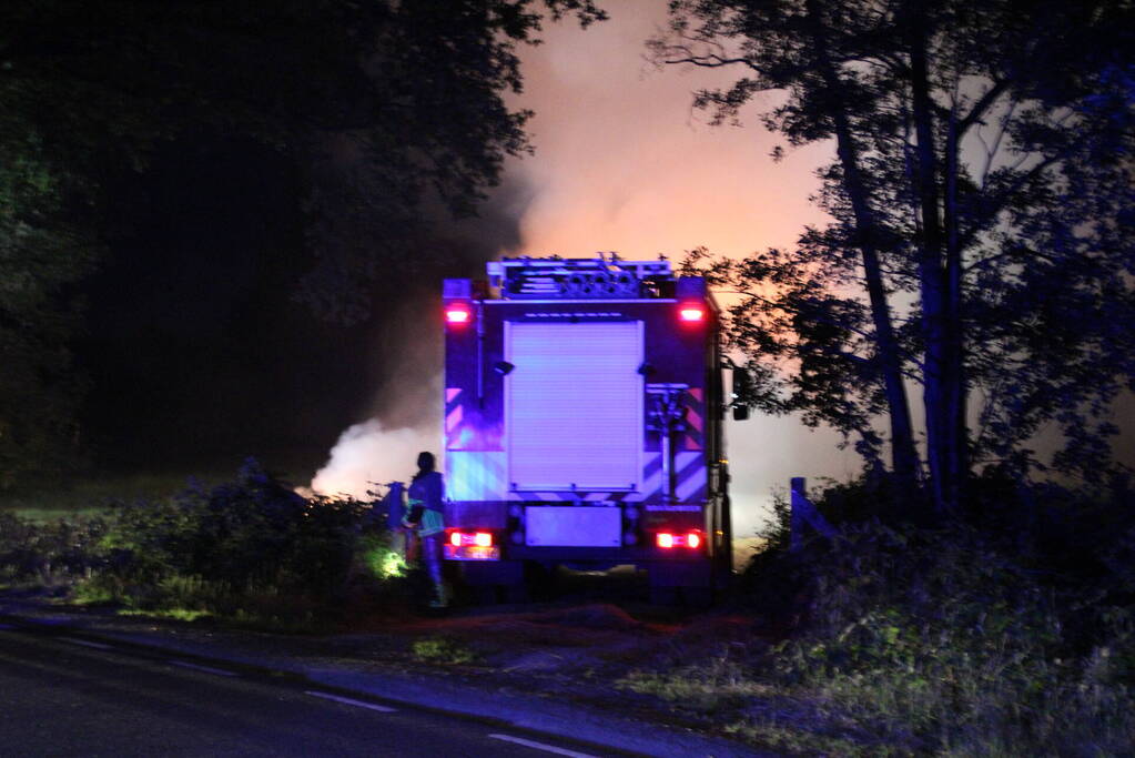 Hevige brand op akker