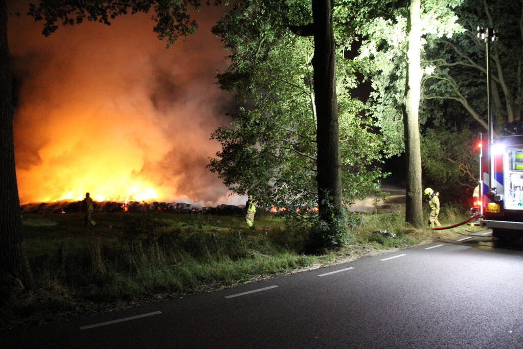Hevige brand op akker