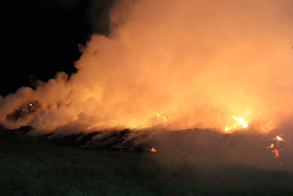 Hevige brand op akker