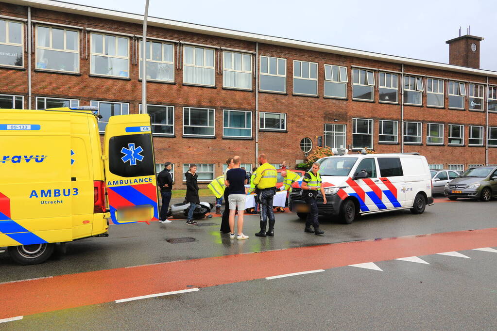 Scooterrijder ernstig gewond na ongeval