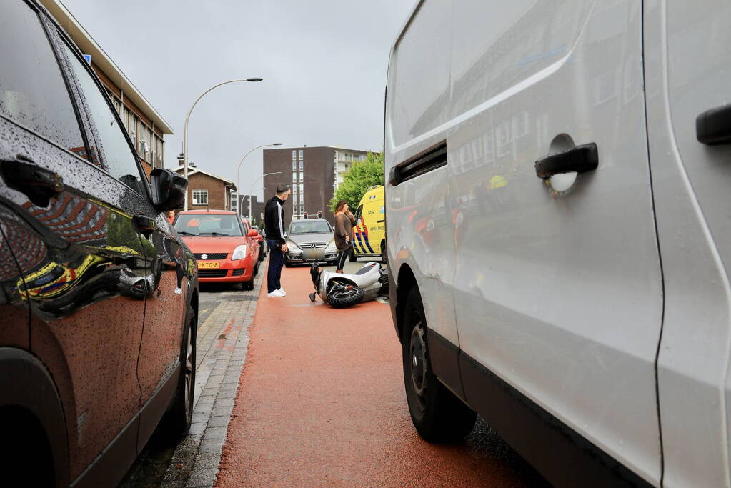 Scooterrijder ernstig gewond na ongeval