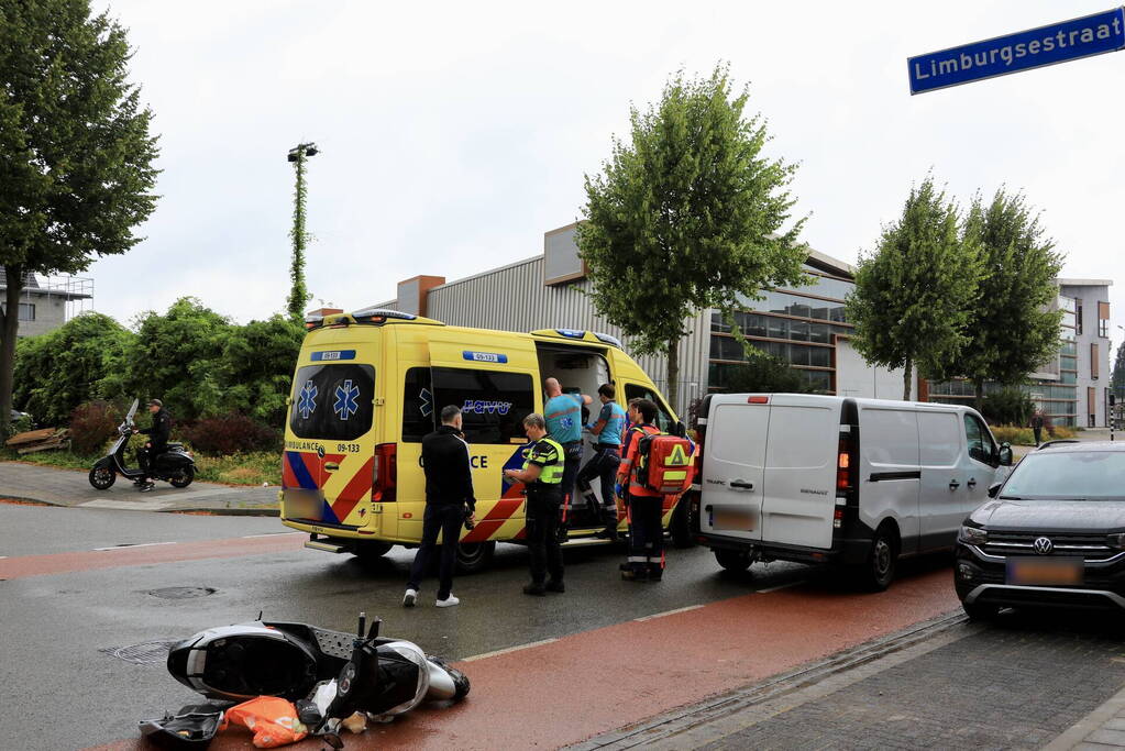Scooterrijder ernstig gewond na ongeval
