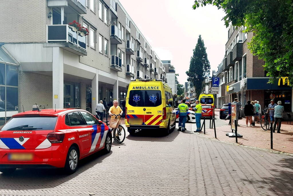 Straat afgezet voor verward persoon