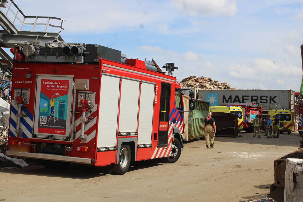 Persoon ernstig gewond na val van hoogte
