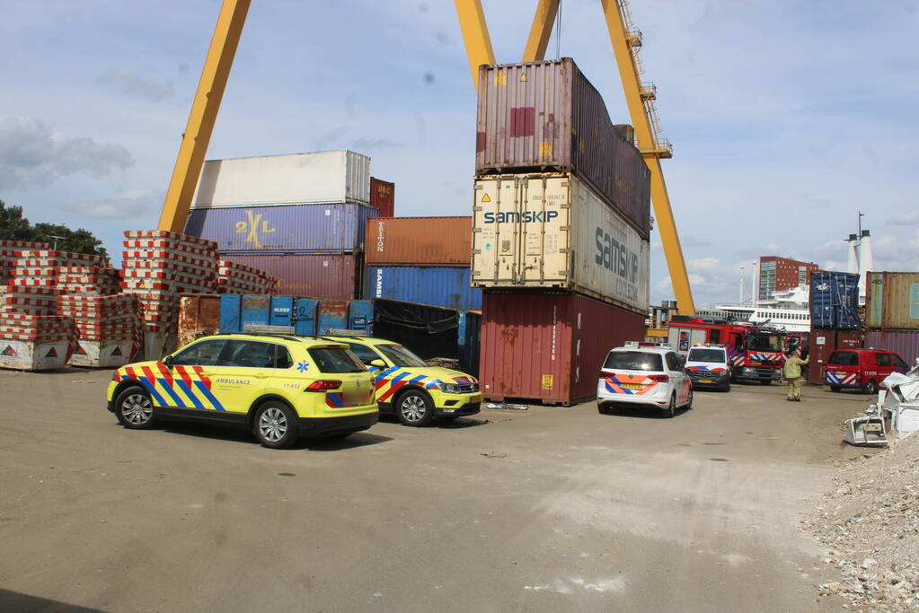 Persoon ernstig gewond na val van hoogte