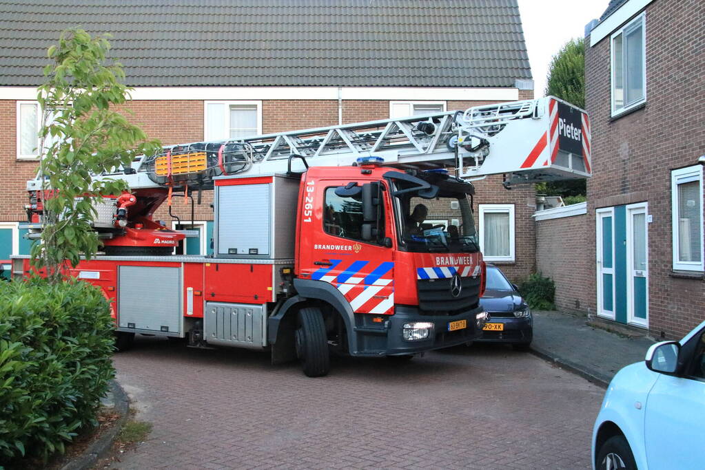 Twee gewonden bij woningbrand