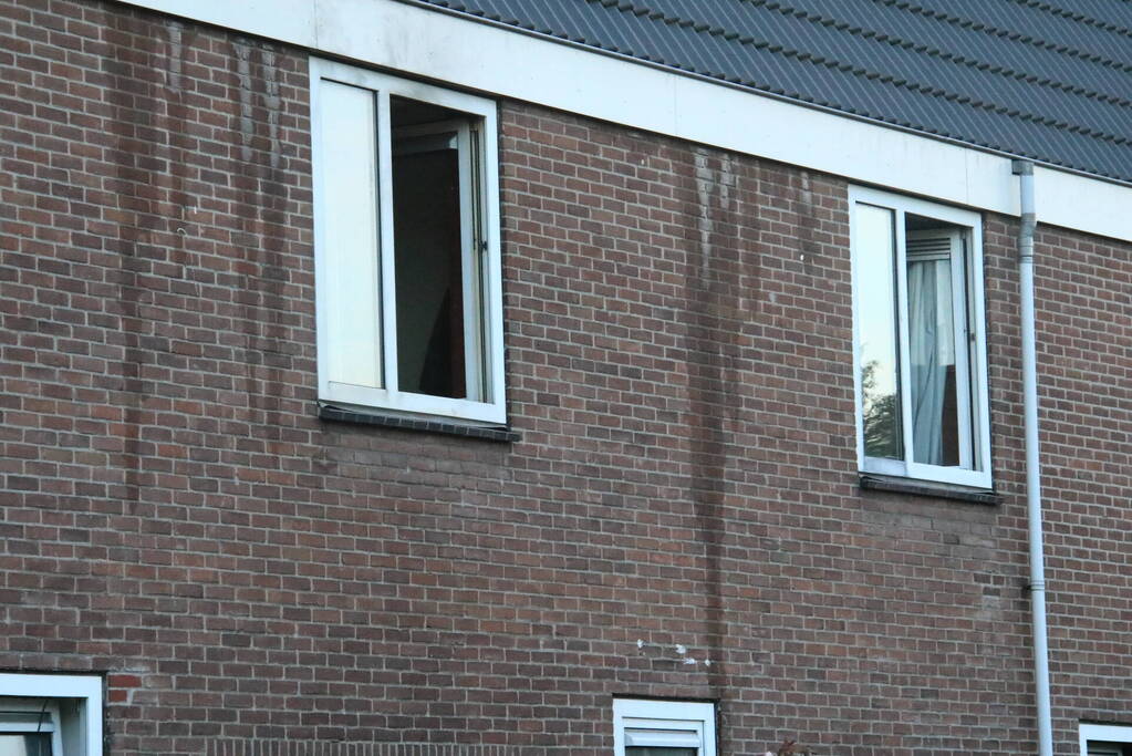 Twee gewonden bij woningbrand