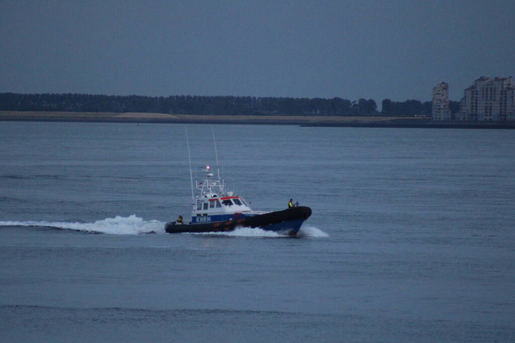 Hulpdiensten ingezet voor zwemmer