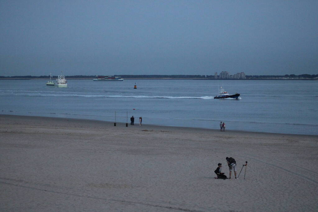 Hulpdiensten ingezet voor zwemmer