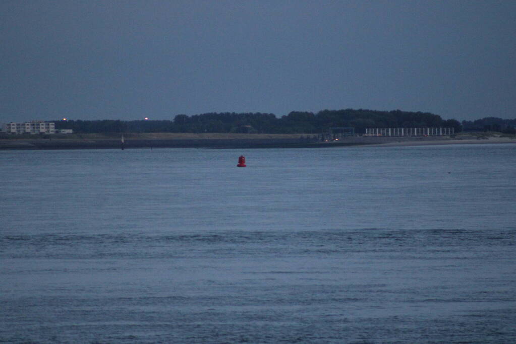 Hulpdiensten ingezet voor zwemmer