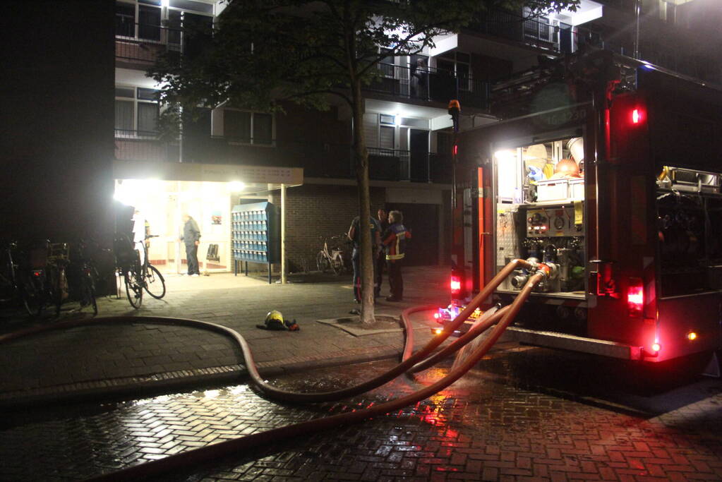 Grote uitslaande brand in appartementencomplex