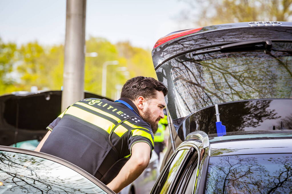 Motorrijder gewond bij botsing met auto