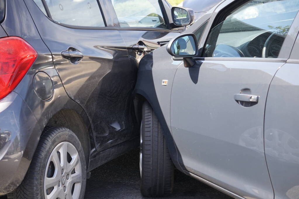 Schade bij aanrijding op kruising