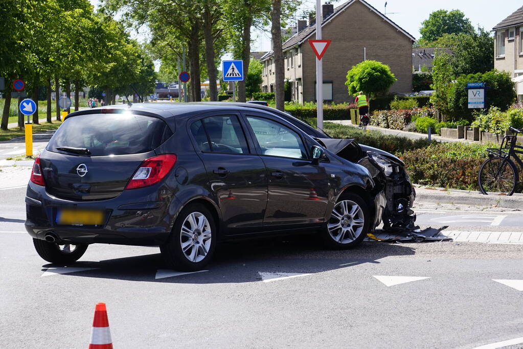Schade bij aanrijding op kruising