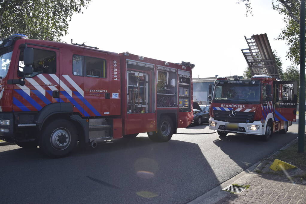Lastige brand in personenauto