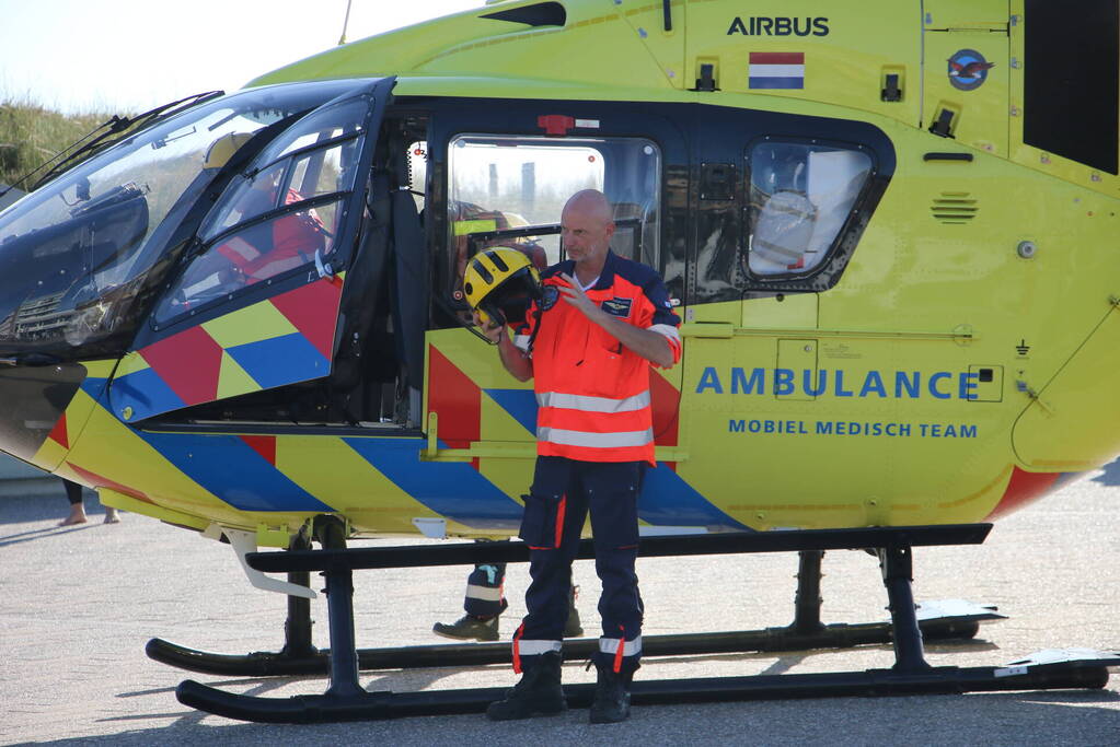 Twee drenkelingen uit zee gehaald